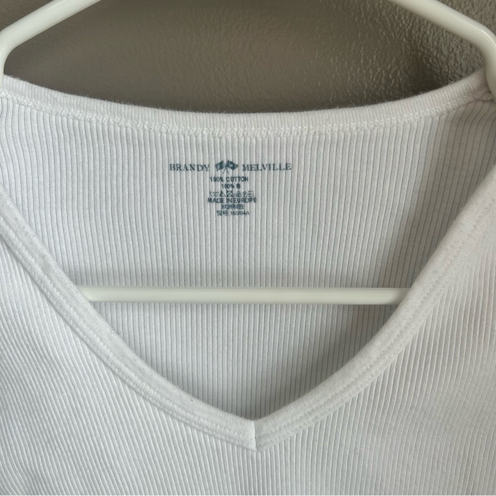 Brandy Melville White Ribbed Long Sleeve Top - Picture 2 of 5